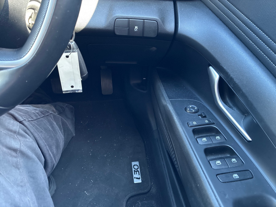 2021 Hyundai i30 CN7.V1 Active Sedan Image 23