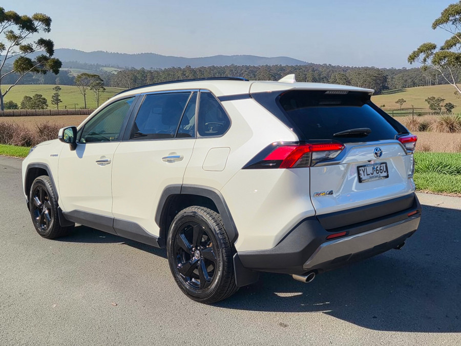 2021 Toyota RAV4 AXAH52R Cruiser SUV Image 5