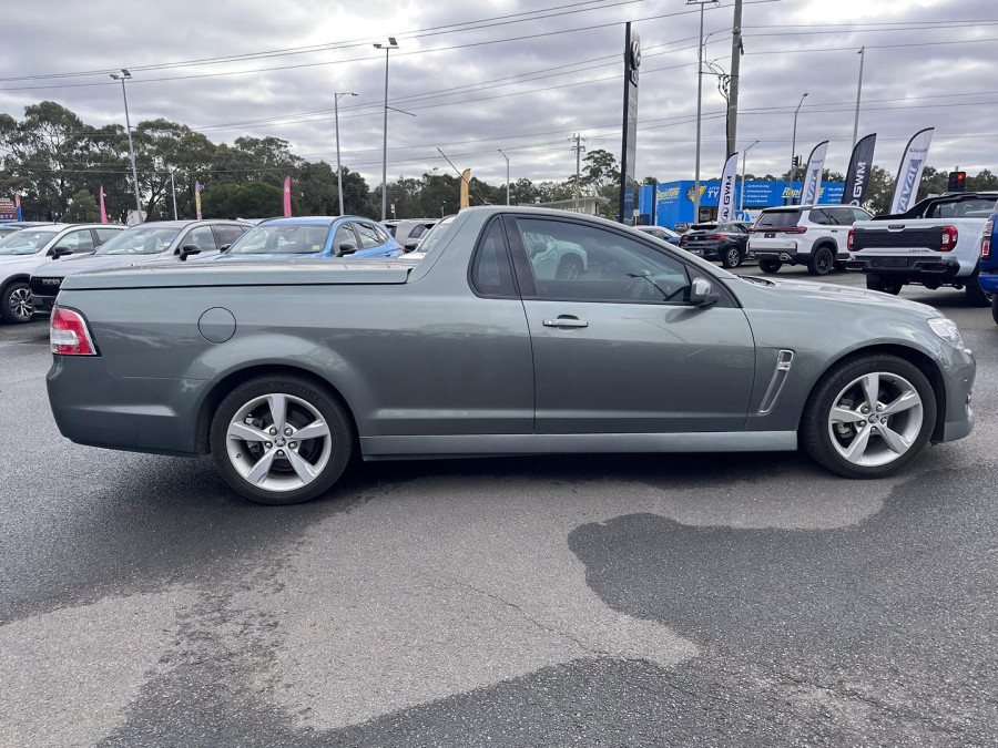 2015 Holden Ute VF SV6 Ute Image 12