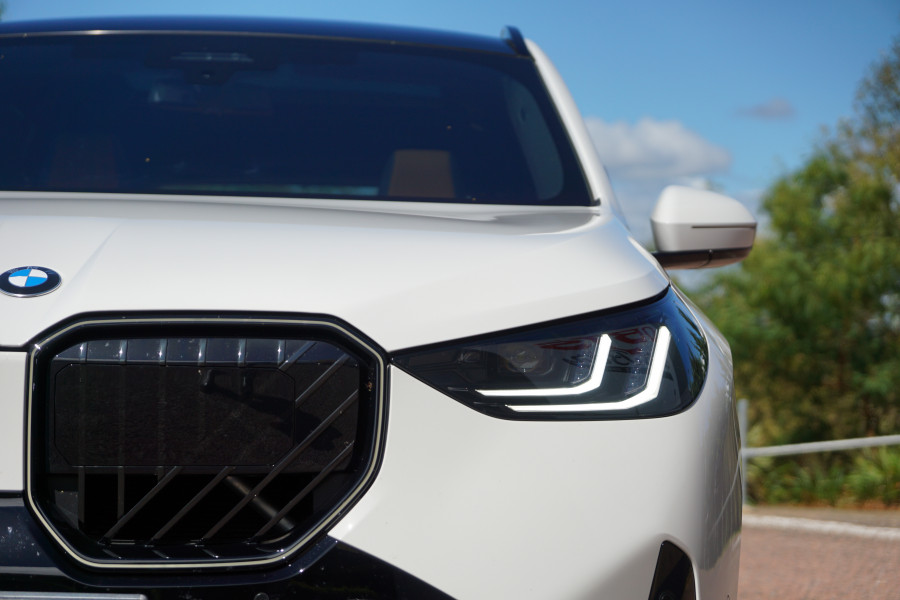 2025 BMW X3 G45 30e xDrive SUV Image 7