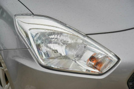 2023 Suzuki Swift AZ Series II GL Hatch image 17