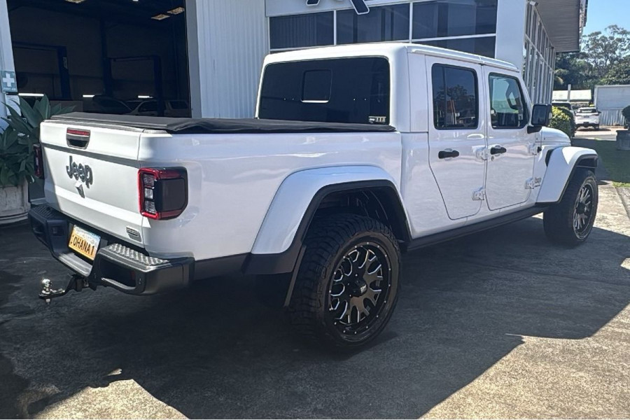 2020 Jeep Gladiator JT Overland Pickup Image 5
