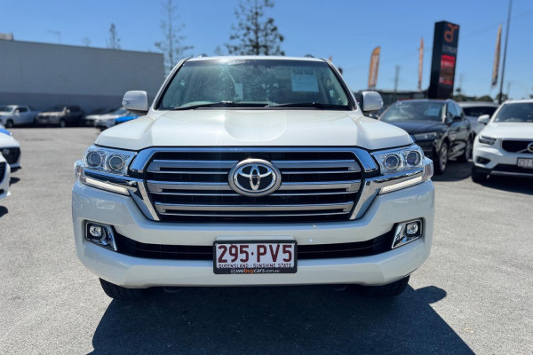 2016 Toyota LandCruiser VDJ200R VX SUV Image 3