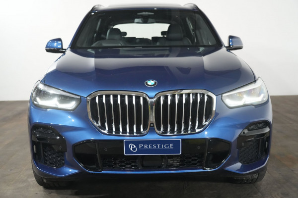 2022 BMW X5 xDrive30d SUV image 3