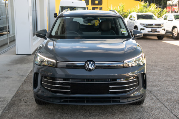 2025 Volkswagen Tiguan CT 150TSI Elegance SUV Image 4