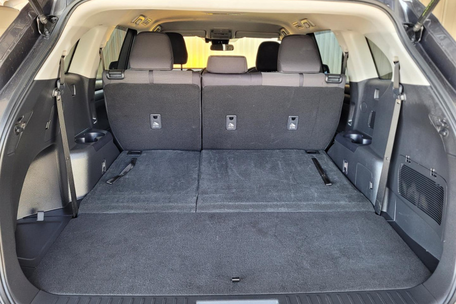 2021 Toyota Kluger GSU75R GX SUV Image 12