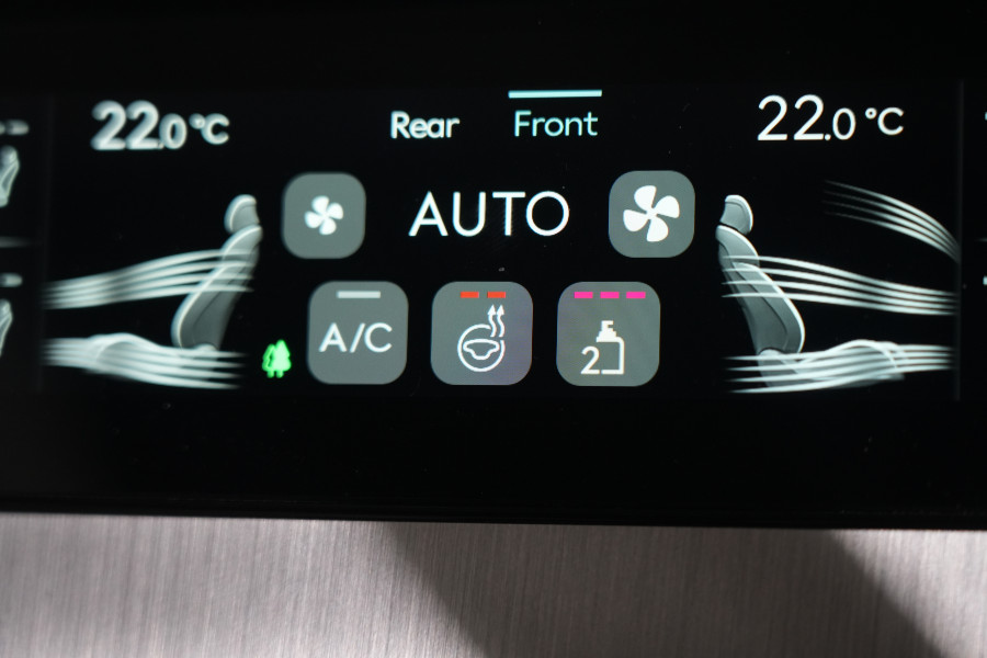 2024 Genesis GV70 2.5T SIGNATURE SUV