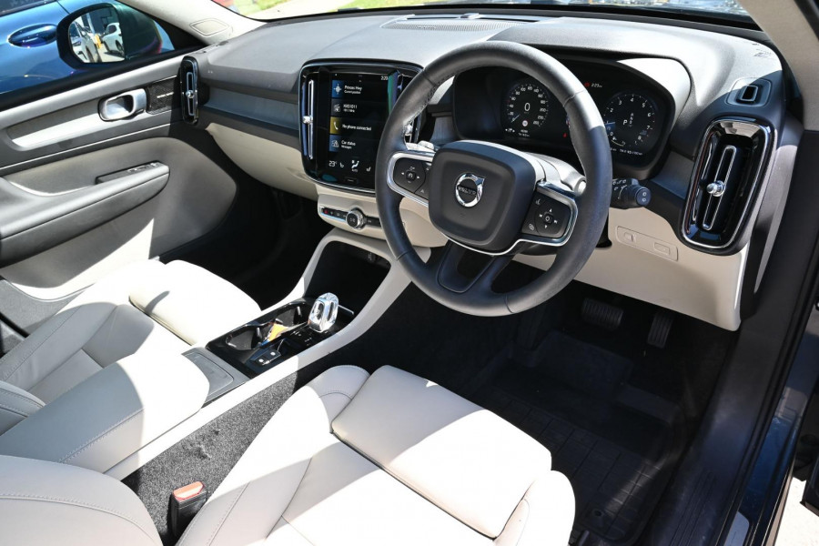 2022 Volvo XC40 XZ T4 Inscription SUV