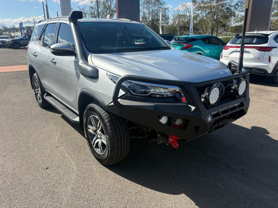2023 Toyota Fortuner GUN156R GXL SUV Image 1