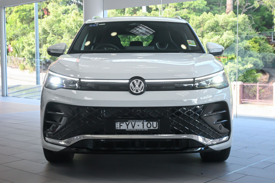 2025 Volkswagen Tiguan CT 150TSI R-Line SUV Image 4