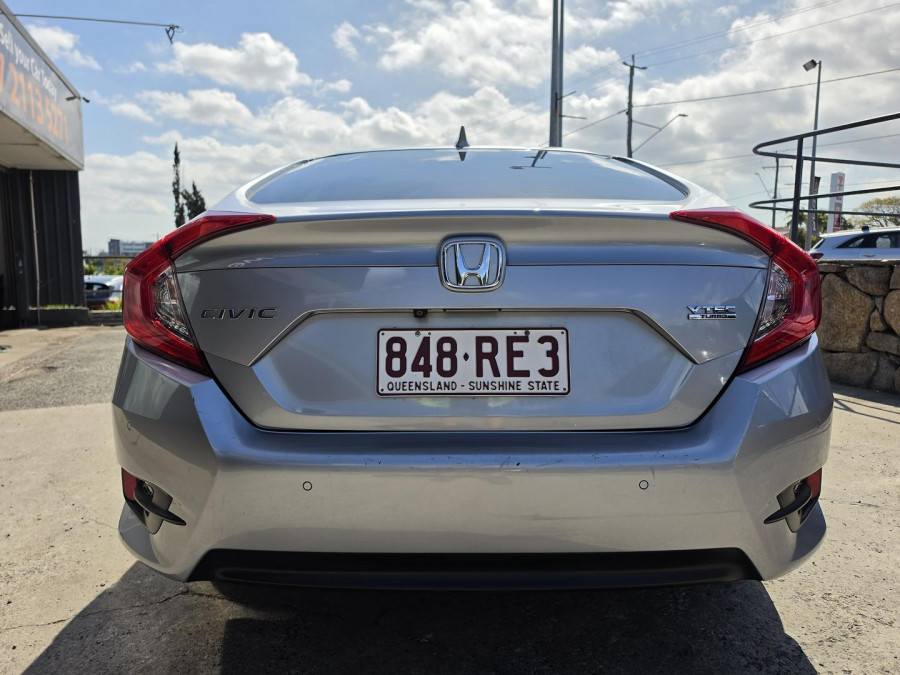 2016 Honda Civic 10th Gen VTi-LX Sedan Image 8