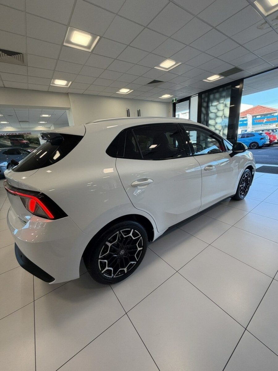 2026 MG MG4 EV Urban AH4E Essence 43 Hatch Image 3