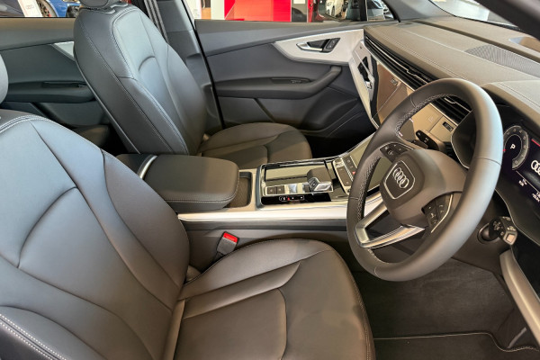 2025 Audi Q7 4M TFSI 185kW SUV Image 10