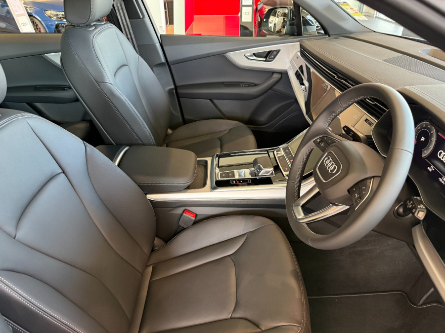 2025 Audi Q7 4M TFSI 185kW SUV Image 10