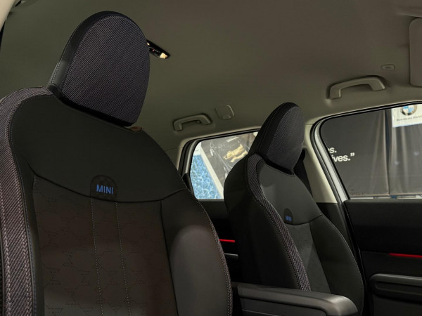 2025 MINI Countryman U25 C Core SUV image 18