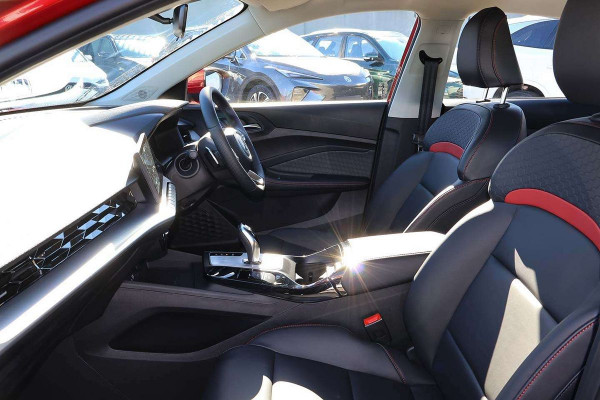 2026 MY25 MG MG5 AP32 Essence Sedan Image 8