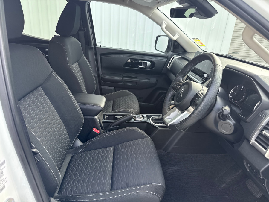 2024 Mitsubishi Triton MV GLS Ute Image 15