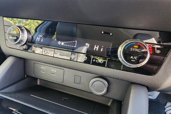 2025 Mitsubishi Outlander ZM LS SUV Image 16