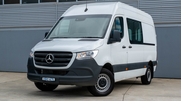 2024 Mercedes-Benz Sprinter VS30 Van image 3