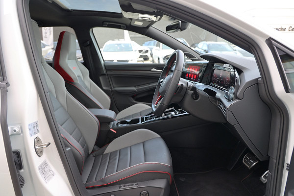 2024 Volkswagen Golf 8 GTI Hatch Image 6
