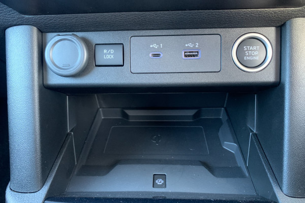 2025 MY26 Nissan Navara D27 ST-X Ute Image 18