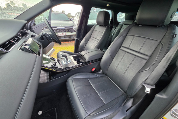 2022 Land Rover Range Rover Evoque L551 R-Dynamic SE SUV Image 30