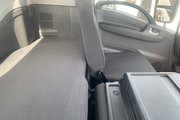 2026 Isuzu FYJ 320-355 AT R51 Cab Chassis Image 20