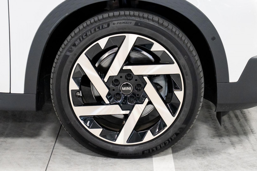 2024 [THIS VEHICLE IS SOLD]