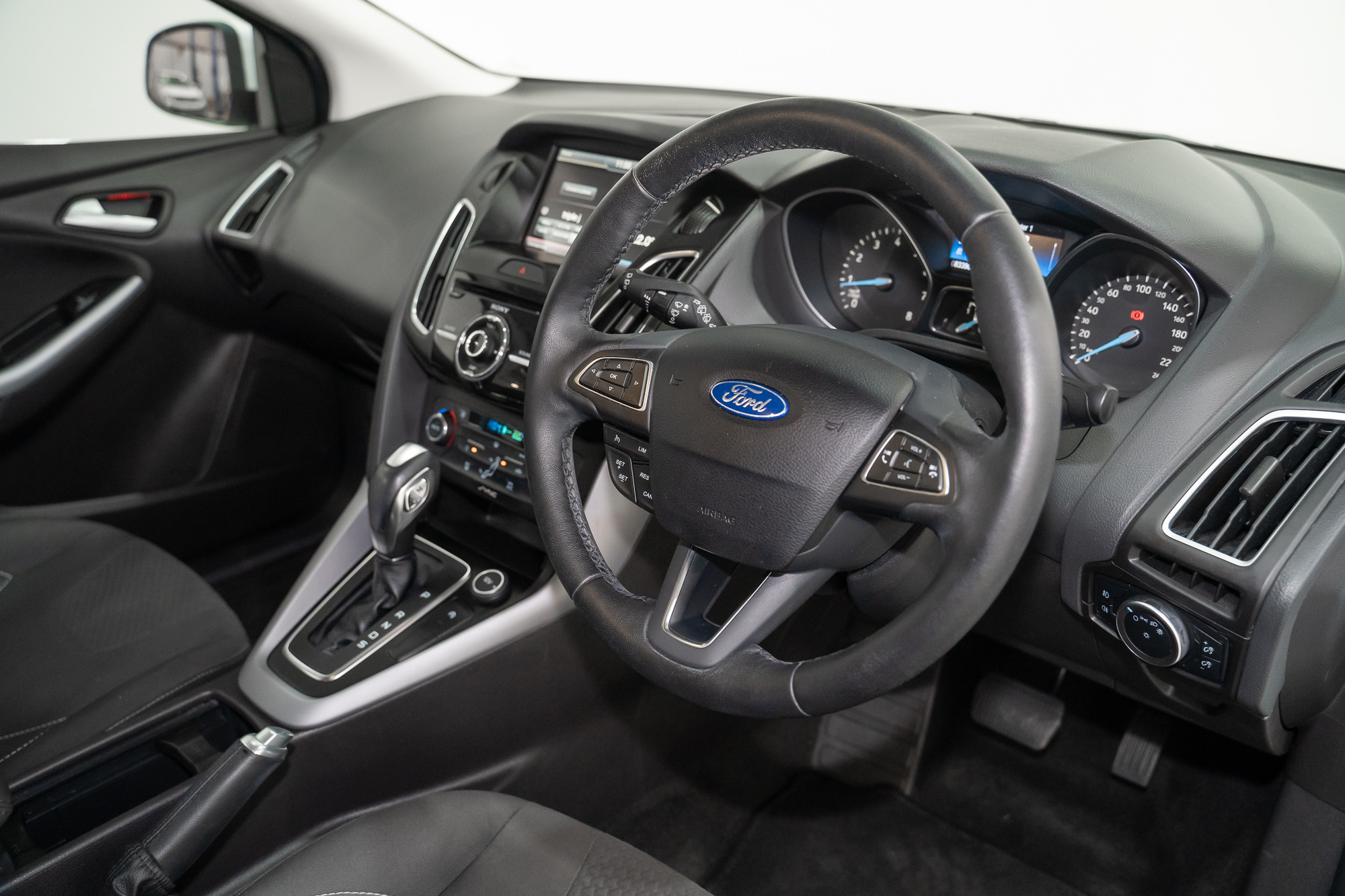 2016 Ford Focus Ford Focus Sport Auto Sport Hatchback Image 13