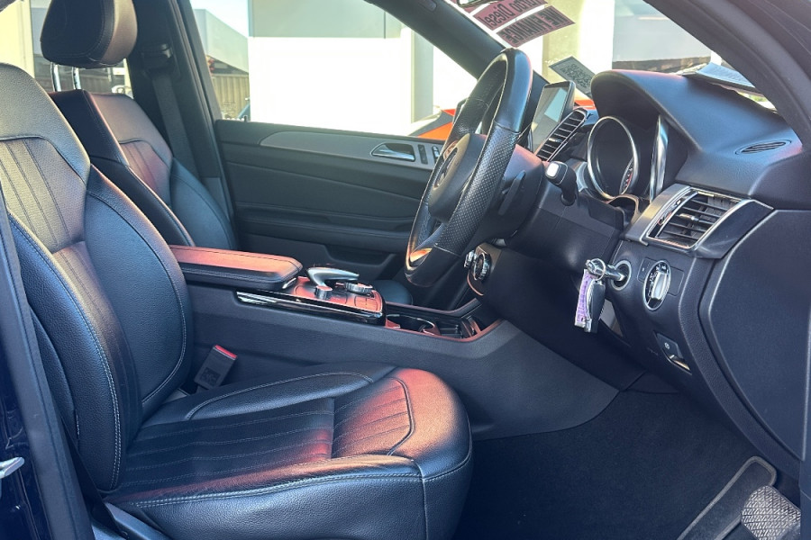 2018 MY18.55 Mercedes-Benz GLE-Class GLE250 d SUV Image 16