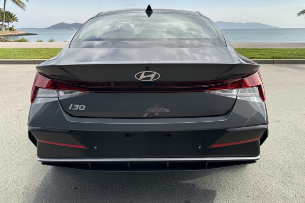 2026 Hyundai i30 CN7.V4  Sedan Image 5