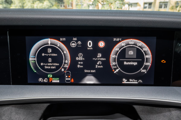 2026 Volkswagen Tayron R4 200TSI eHybrid R-Line SUV Image 13