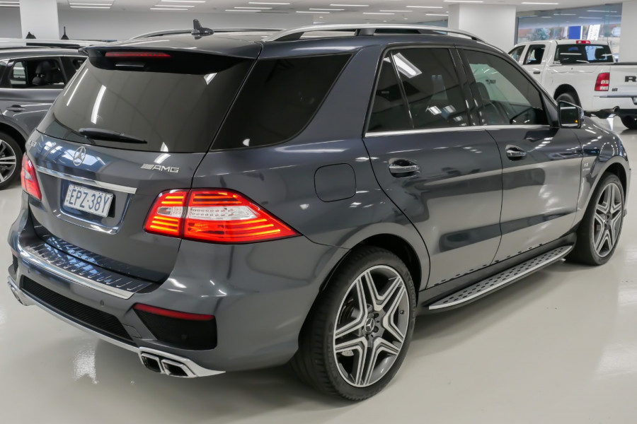 2012 Mercedes-Benz M-Class W166 ML63 AMG SUV Image 8