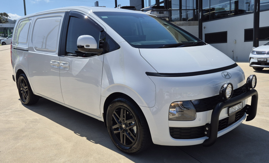 2026 MY27 Hyundai Staria Load US4.V4  Van Image 1