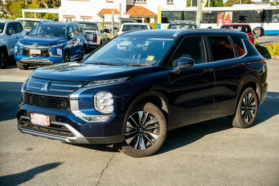 2025 Mitsubishi Outlander ZM LS SUV