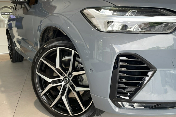 2021 MY22 Volvo XC60 UZ B6 R-Design SUV Image 2
