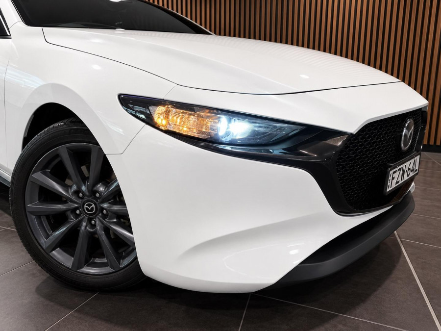 2026 Mazda 3 BP Series G20 Evolve Hatch Image 2
