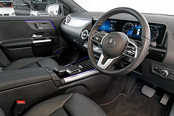 2020 Mercedes-Benz GLA-Class H247 GLA200 SUV image 7