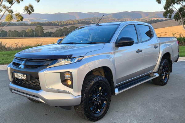 2021 MY22 Mitsubishi Triton MR GLX-R Ute Image 3
