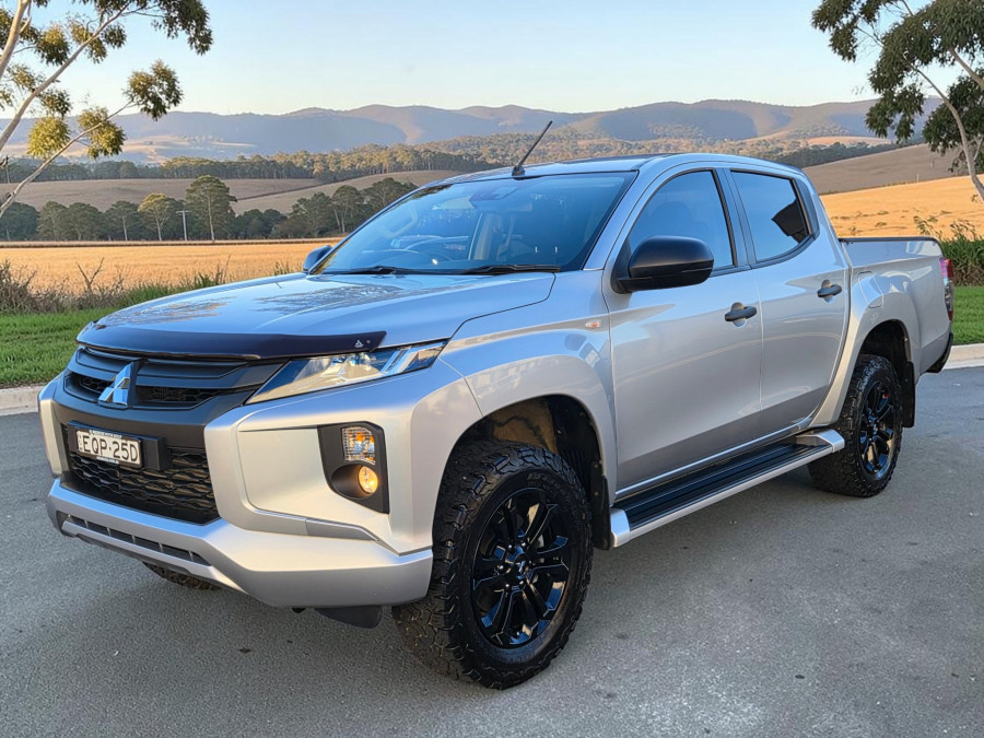2021 MY22 Mitsubishi Triton MR GLX-R Ute Image 3