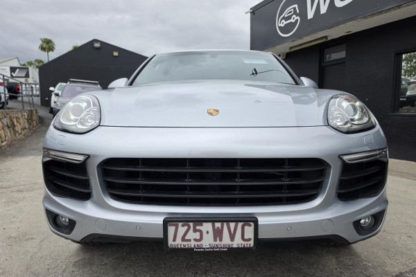 2016 MY17 Porsche Cayenne 92A Platinum Edition SUV Image 6