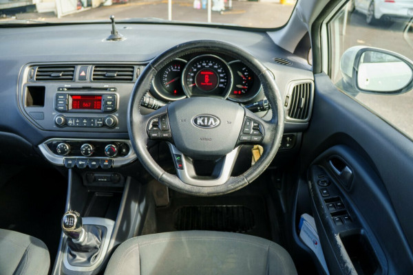 2012 MY13 Kia Rio UB Si Hatch Image 10