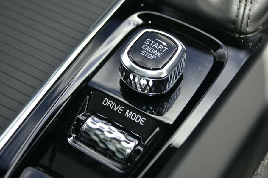 2019 MY20 Volvo V60 F-Series T5 Momentum Sedan Image 14