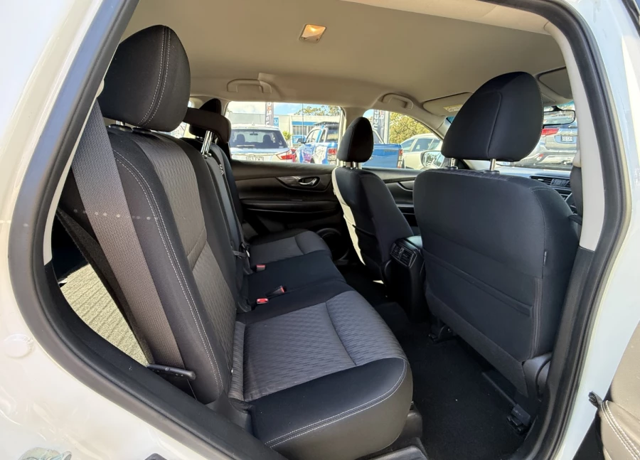 2020 Nissan X-Trail T32 Series III ST SUV Image 12