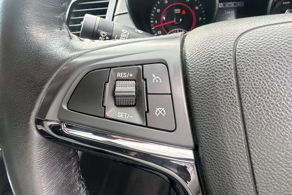 2015 Holden Ute VF SV6 Ute Image 18
