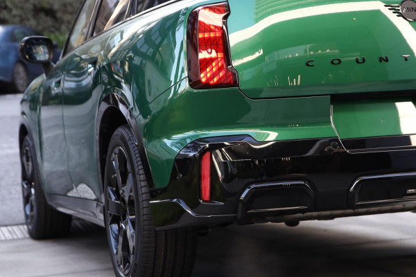 2026 MINI Countryman U25 S Favoured SUV image 19