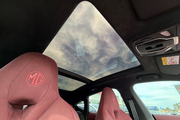 2025 MG MG7  Essence Sedan Image 27
