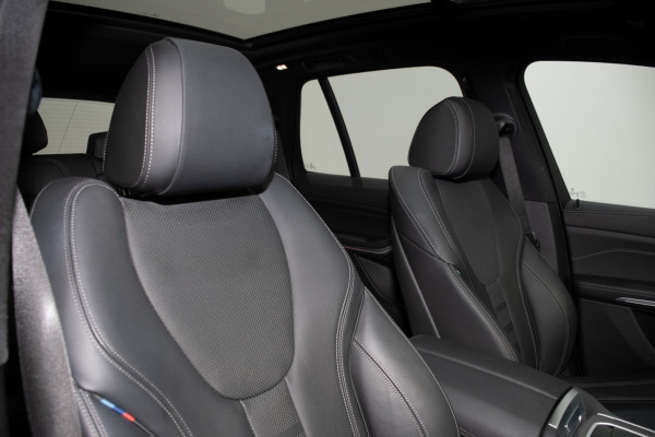 2021 BMW X5 xDrive30d SUV Image 4