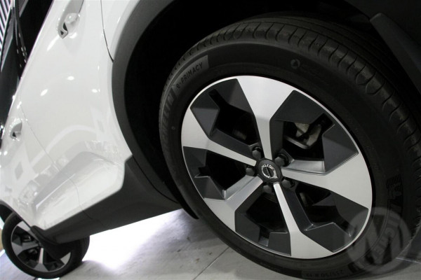 2026 Volvo XC40 XZ Ultra B4 Bright SUV Image 4