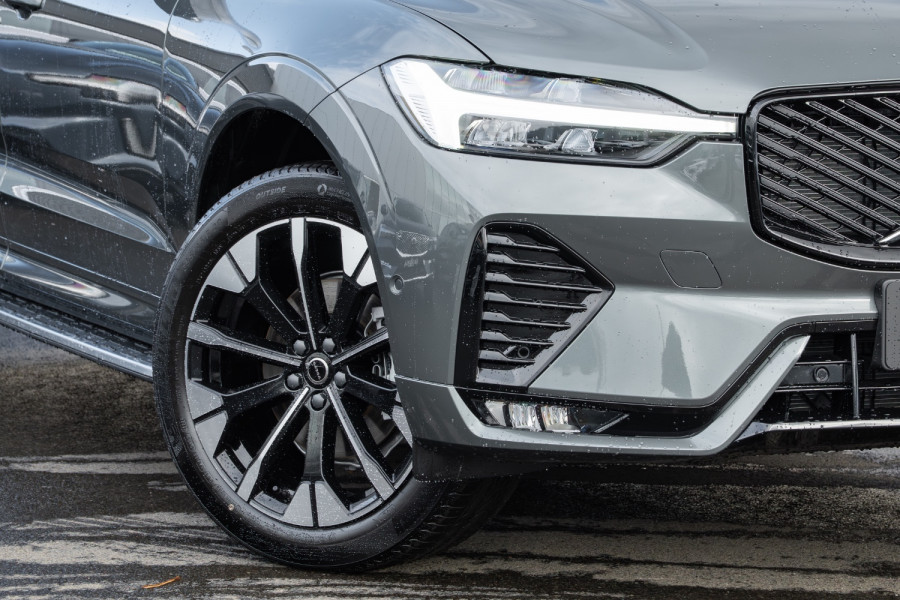 2026 Volvo XC60 UZ Ultra B5 Dark SUV